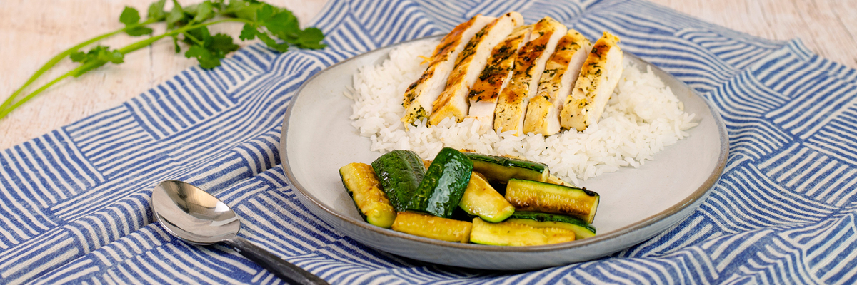 Cena de pollo con lima y cilantro